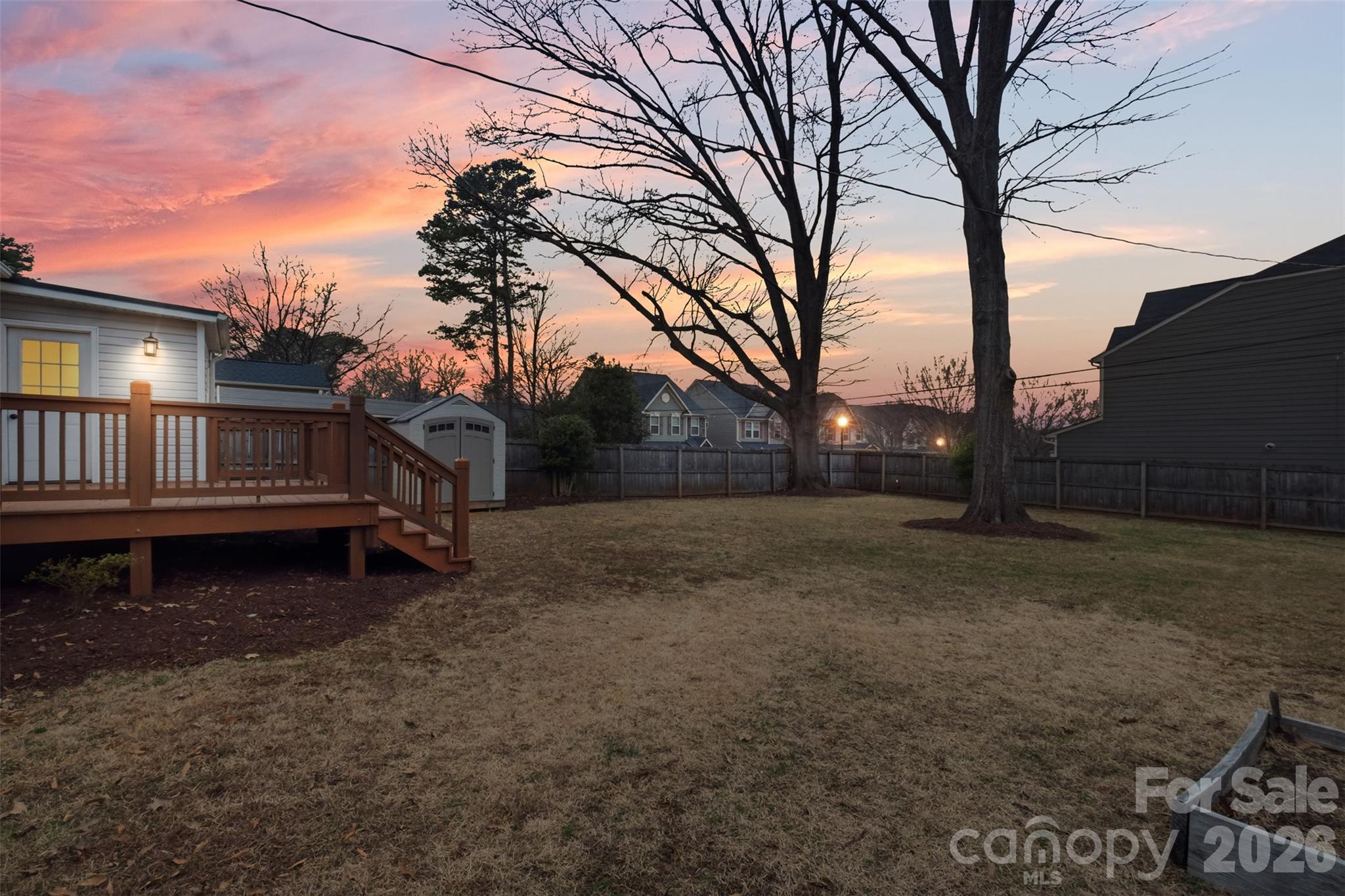 Camp Green - Residential