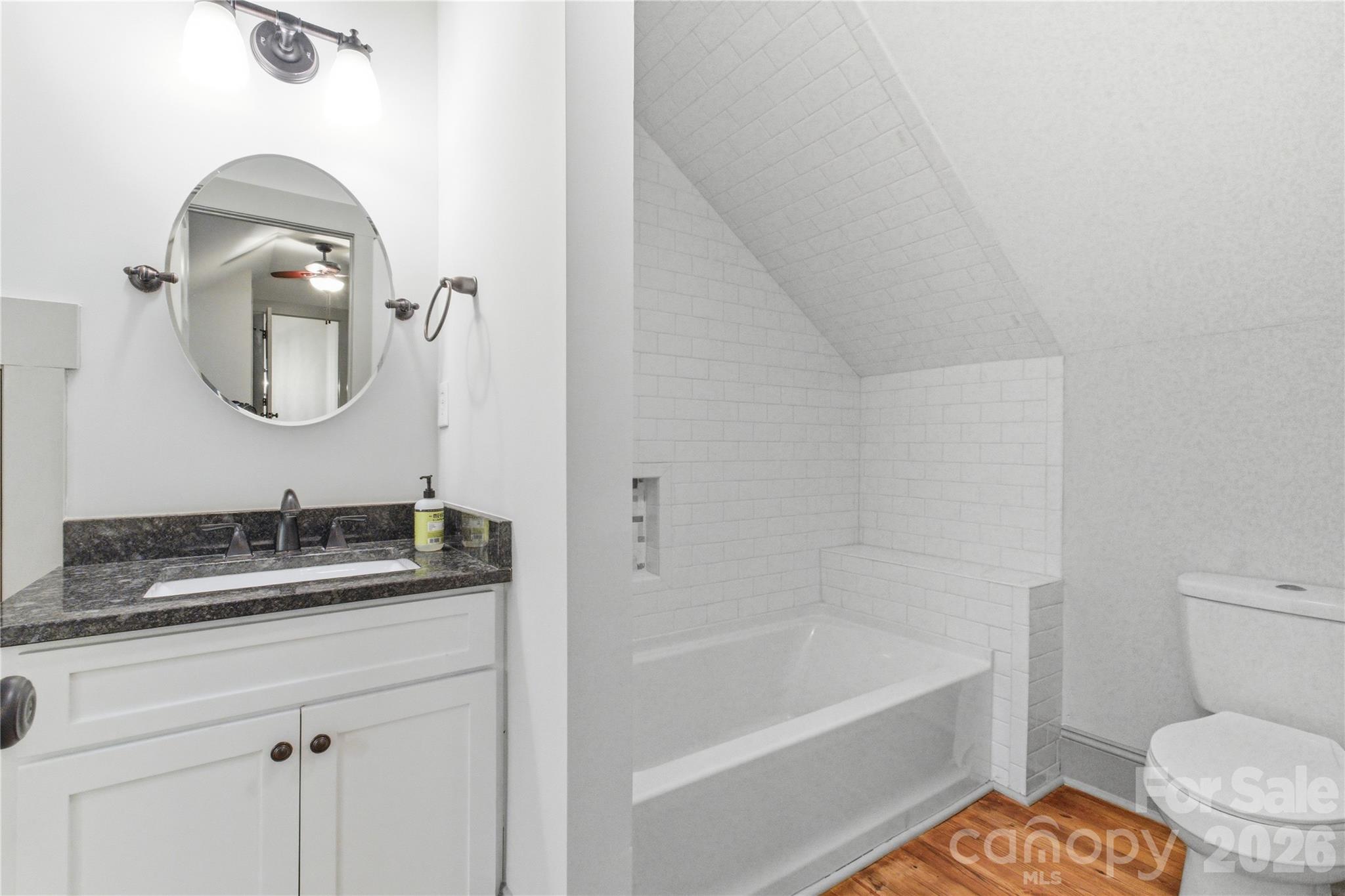 Camp Green - Residential