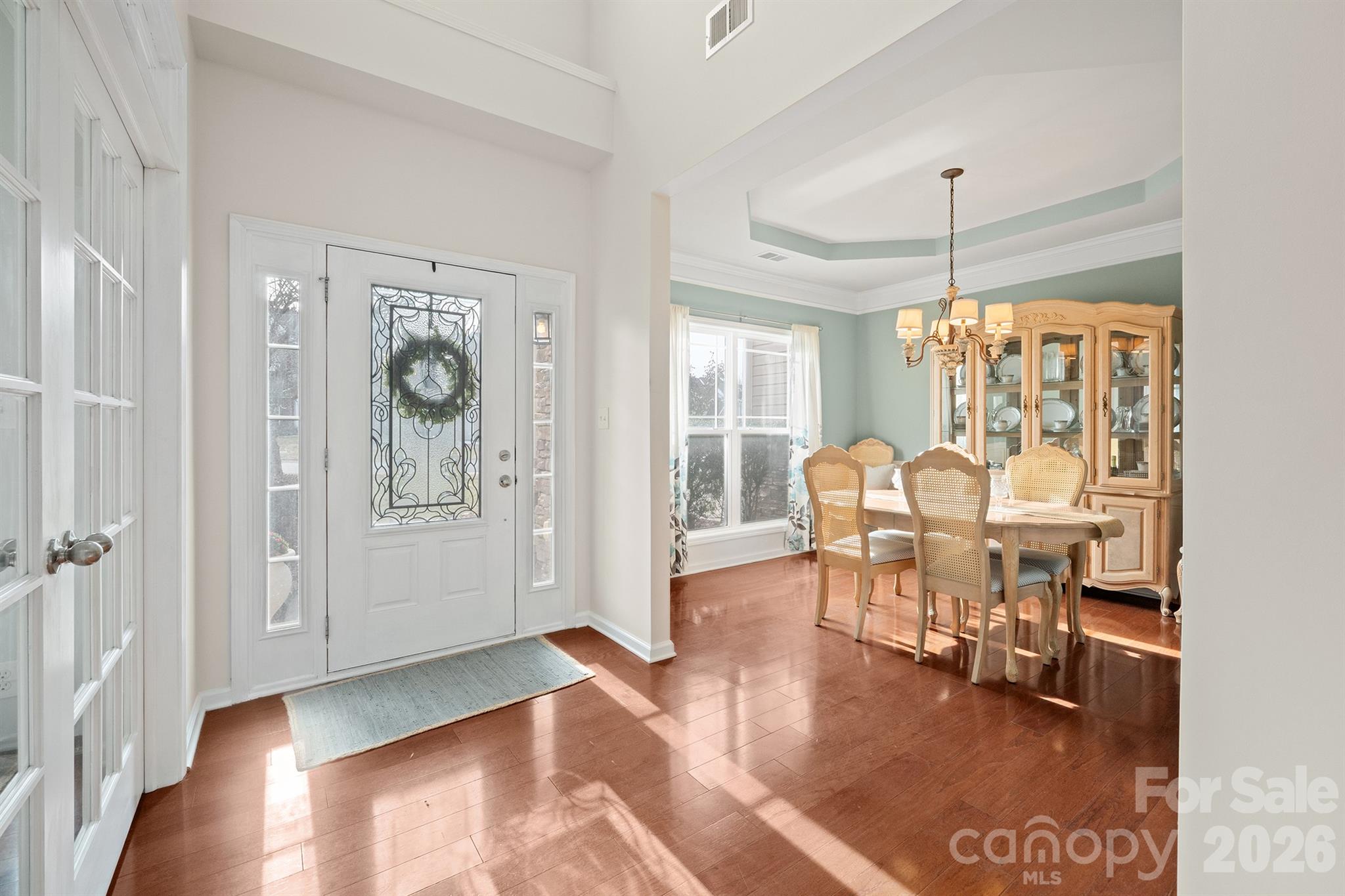 9776 Ravenscroft Lane NW