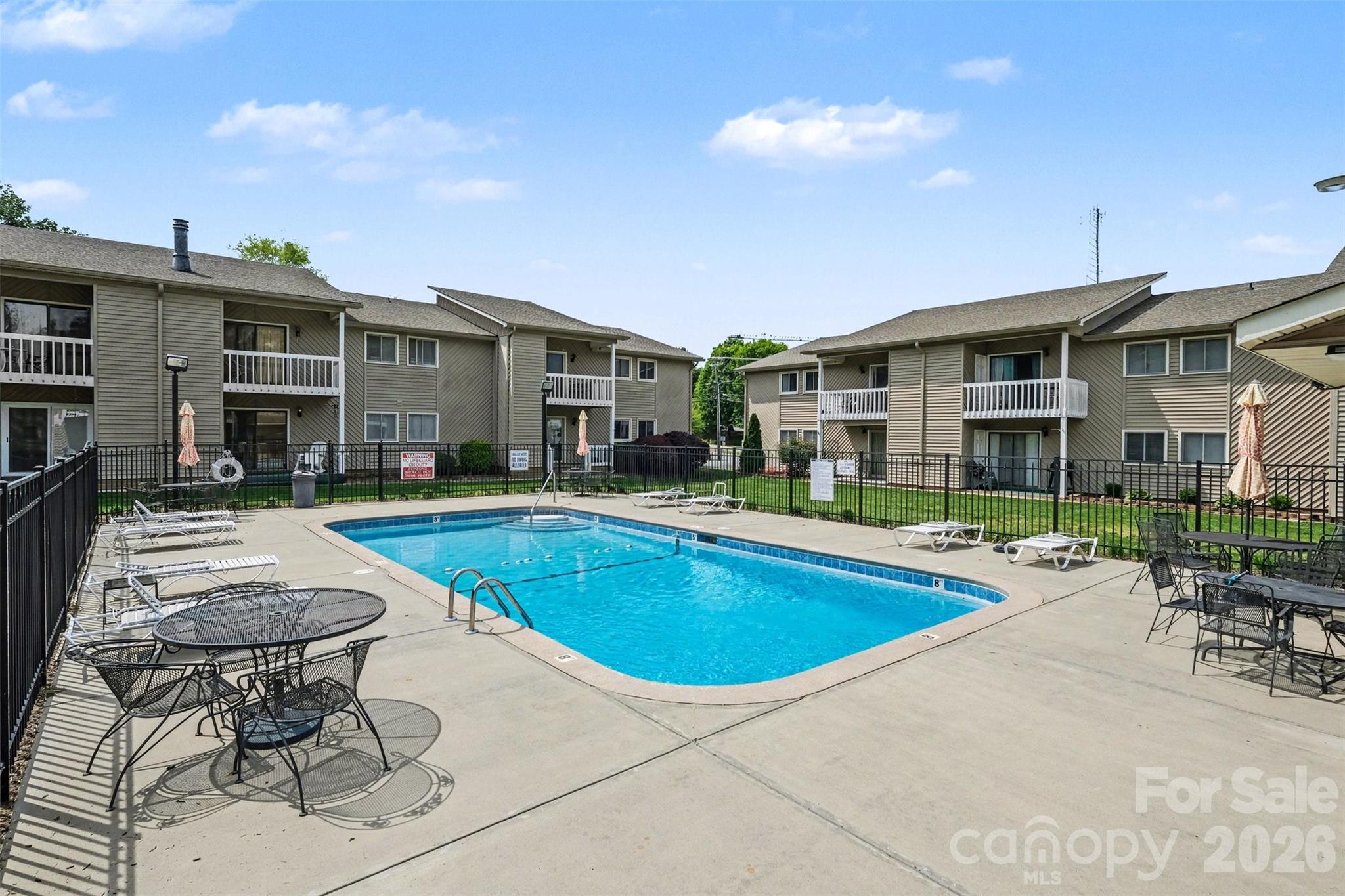 Candlewood Square - Residential