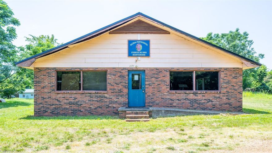 Back on Market Through No Fault of Sellers! Excellent Opportunity For A Commercial Business! 1444 sq ft Building W/117 ft of Road Frontage on Salisbury Hwy (US-70)! Previously Used As A Church, Large 0.88 Acre Level Lot, Currently On Septic & Well, Excellent Location Just Beyond Statesville Industrial Park. The Possibilities Are Endless! Property Is Being Sold As-Is-Where-Is Seller To Make No Repairs.