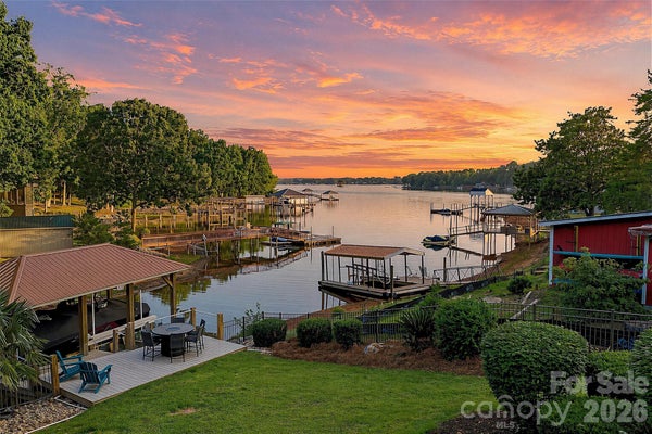 8535 SYLVAN DR, TERRELL, NC 28682 - Image e0f4c8f704dfcb6c5550cdf90947c5d2/2196368676