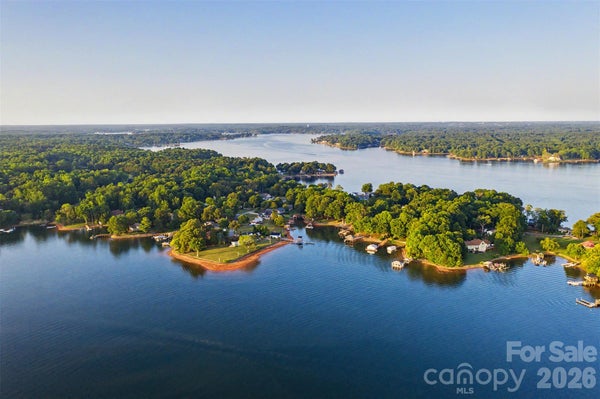 8535 SYLVAN DR, TERRELL, NC 28682 - Image e0f4c8f704dfcb6c5550cdf90947c5d2/4035976132