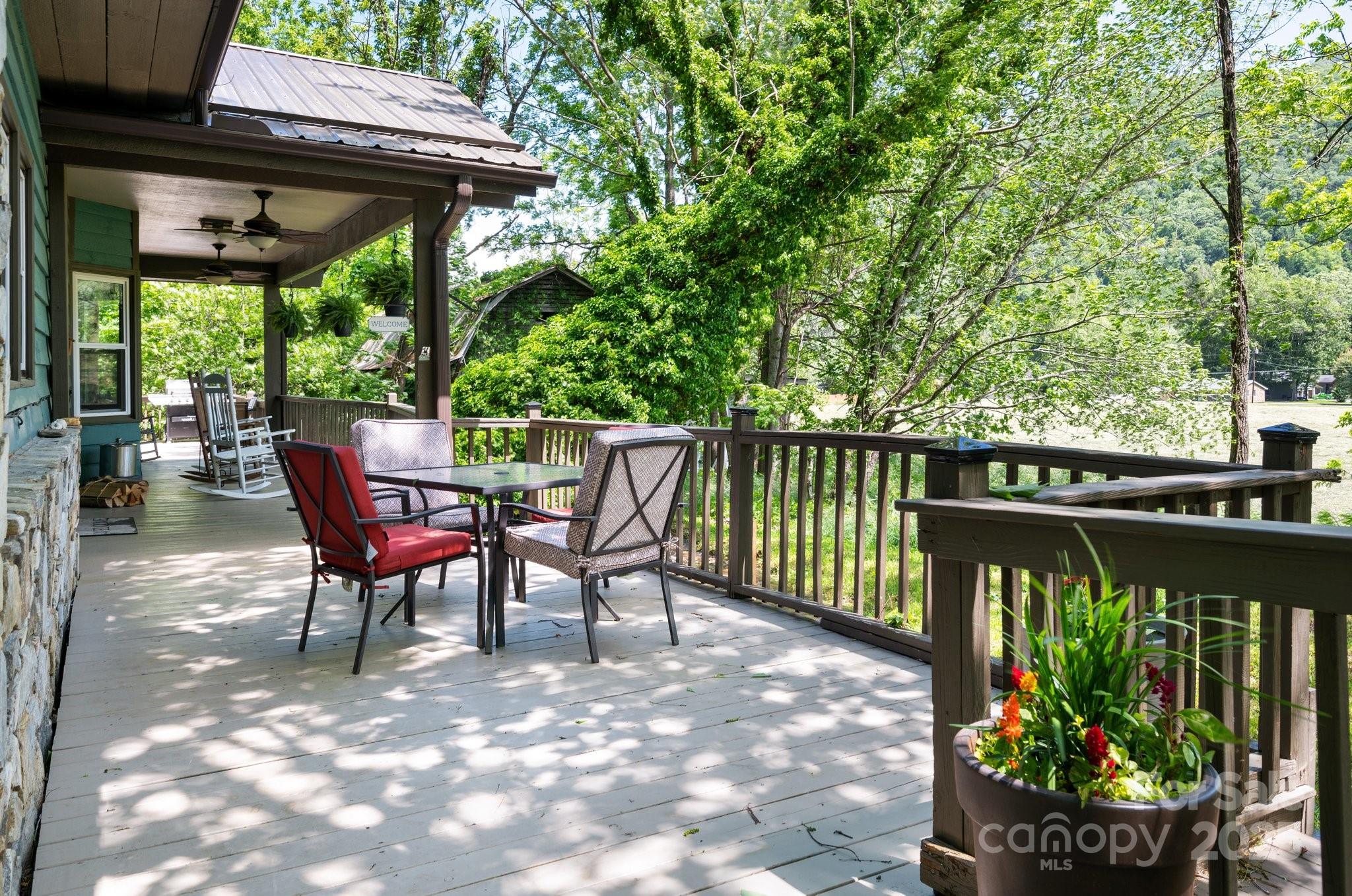 104 Riddle Cove Road