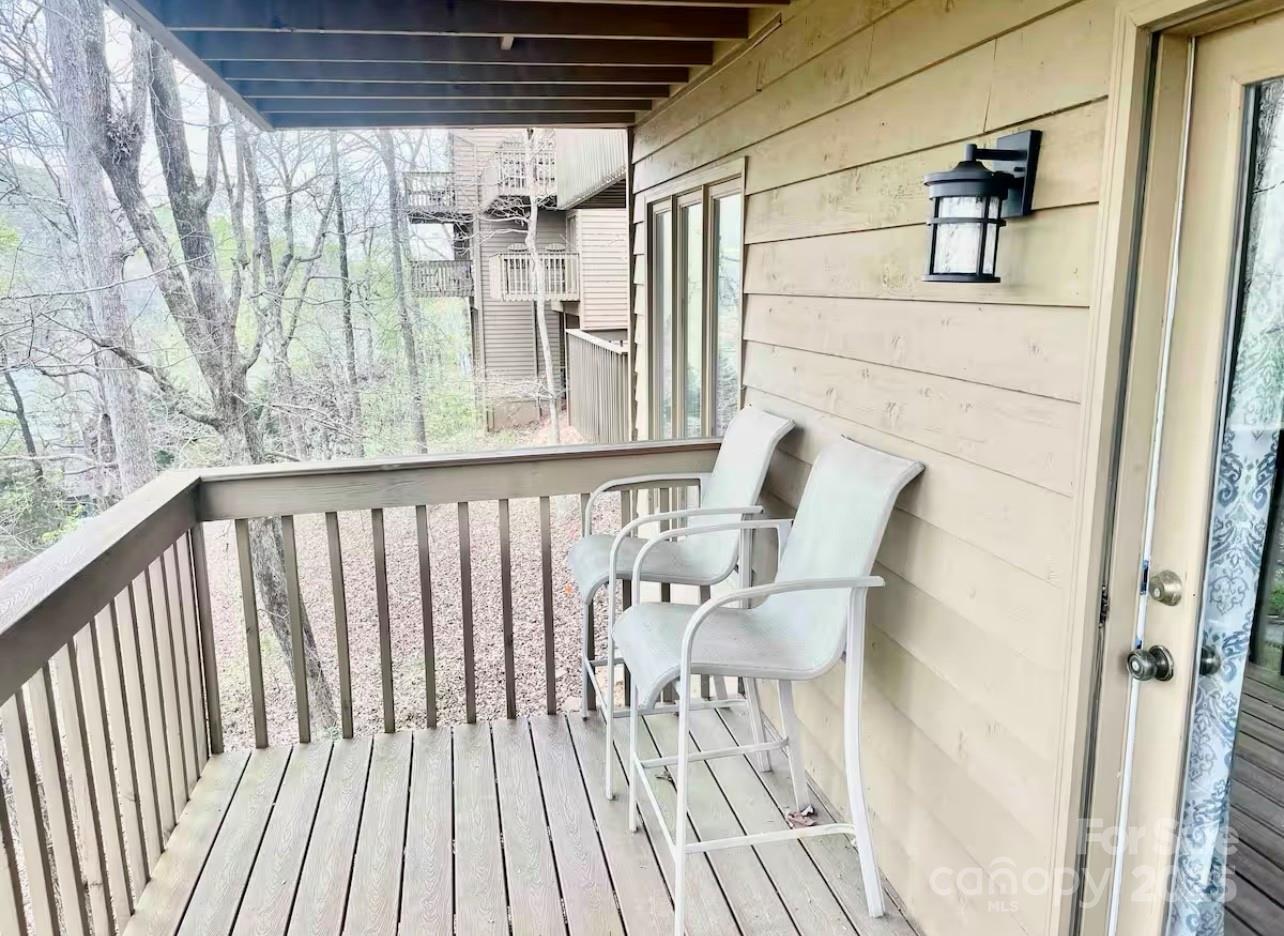 Rumbling Bald on Lake Lure - Residential