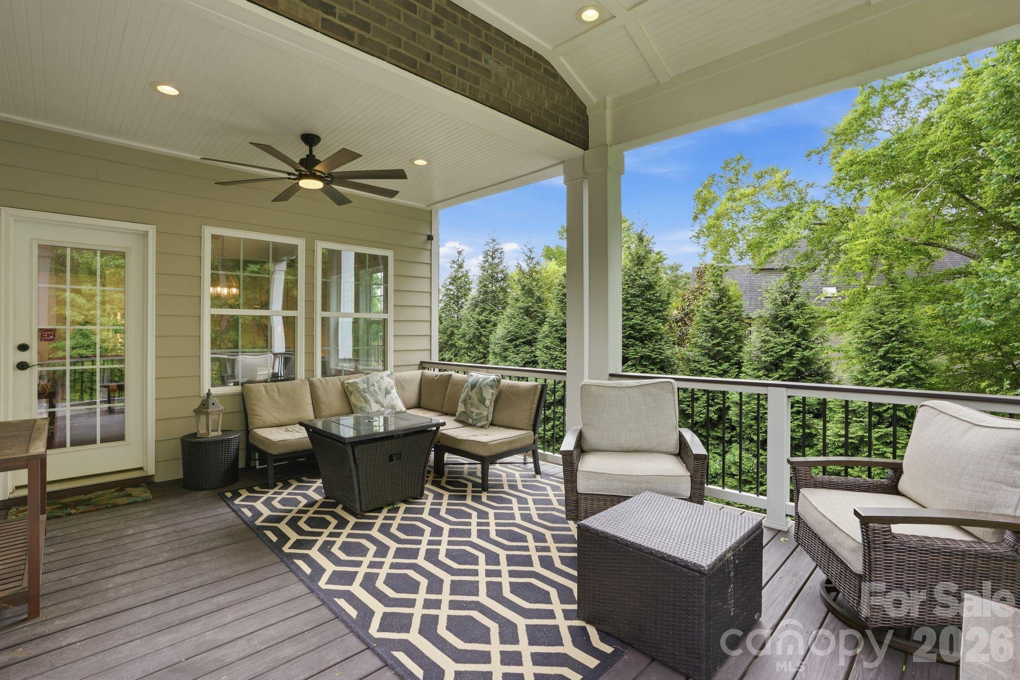 The Retreat At Sunset Ridge - Residential