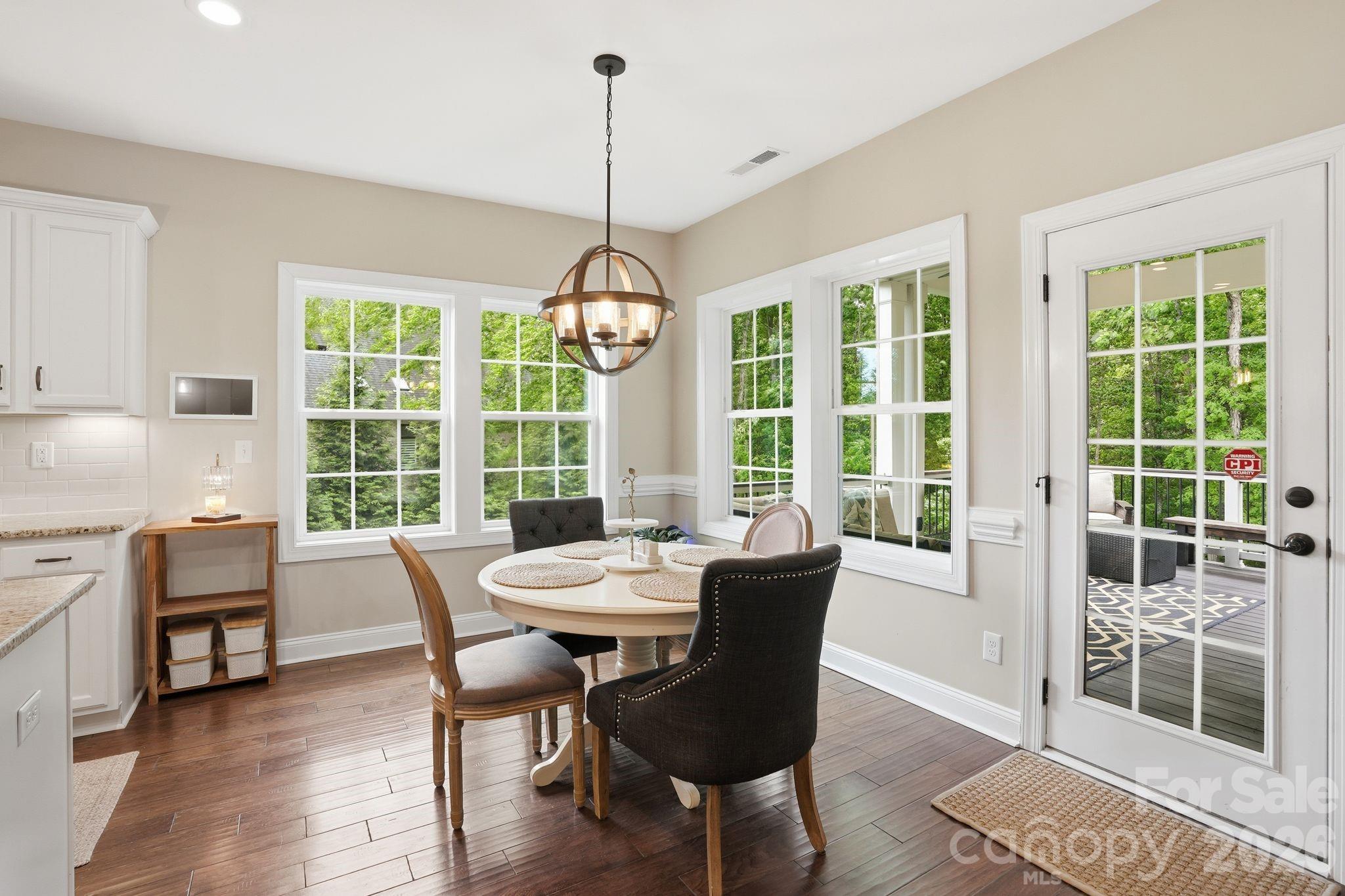 The Retreat At Sunset Ridge - Residential