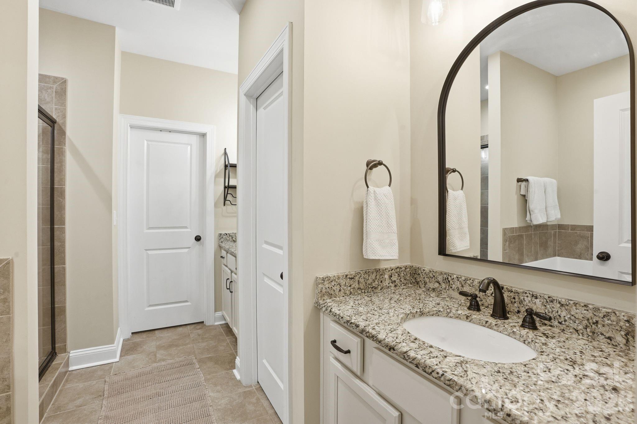 The Retreat At Sunset Ridge - Residential