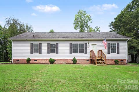 Photo of 303 Hardin Circle, Grover, NC 28073 (MLS # 4414952)