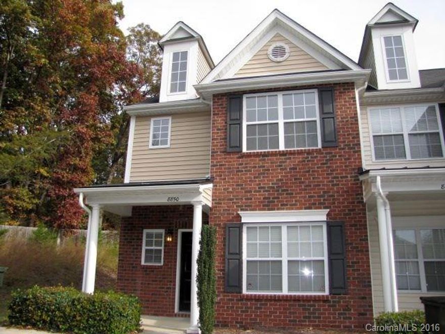 This partial brick end-unit town home is move-in ready, complete with a fully-upgraded appliance package and 2" faux wood blinds. Features include an electric fireplace with a flat screen TV niche above. The floor plan offers 3 bedrooms, including a master suite on the main, and a kitchen with a breakfast nook and breakfast bar overlooking the bright, 2-story family room. Sorry, no pets, please.