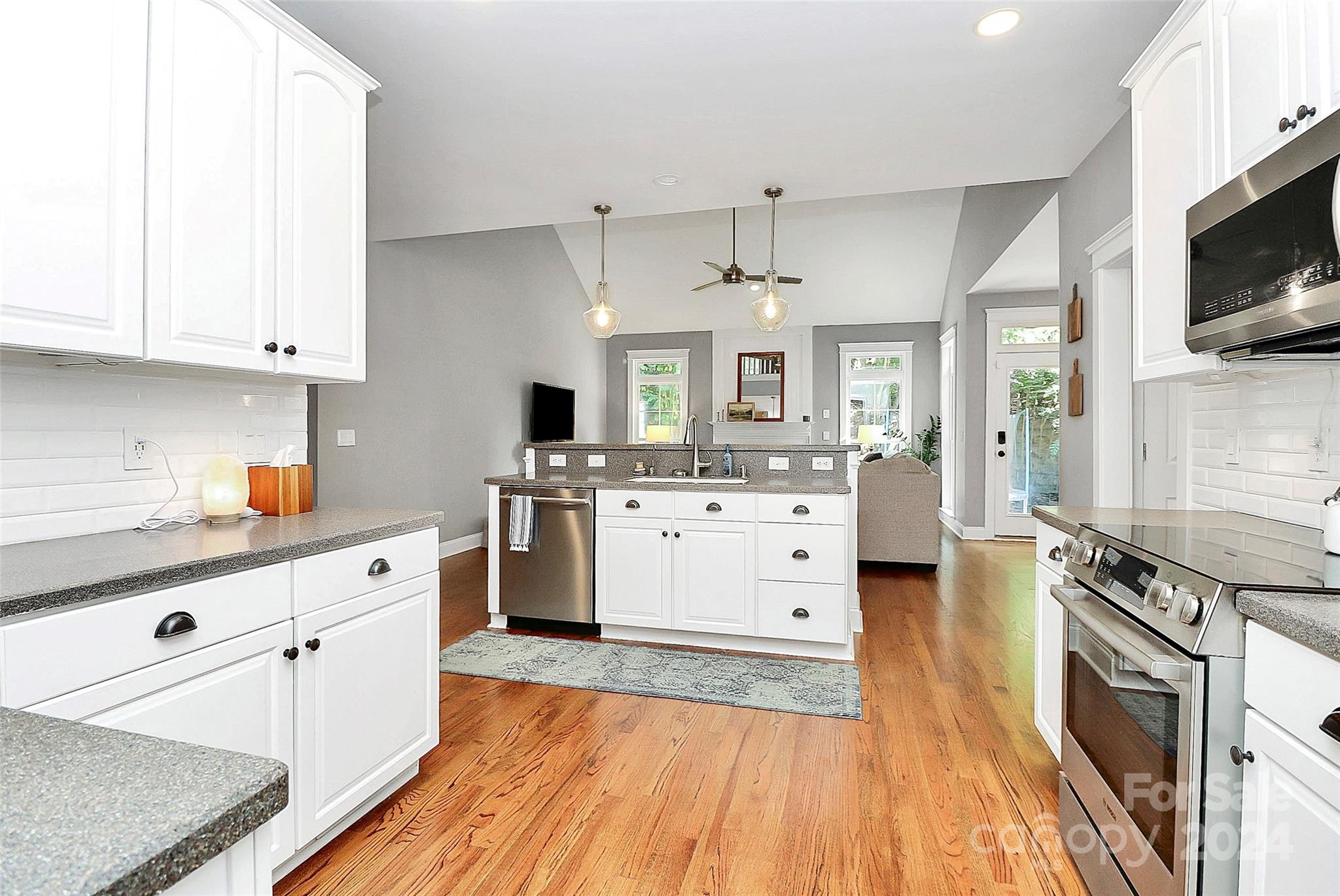 Lakeshore - Residential