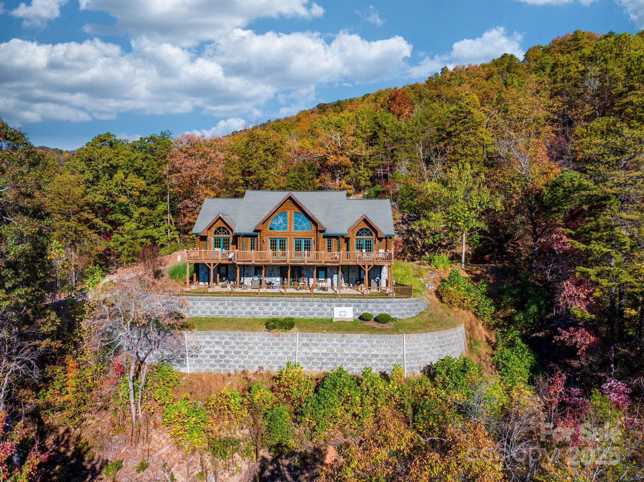 2464 Bridle Ridge Way