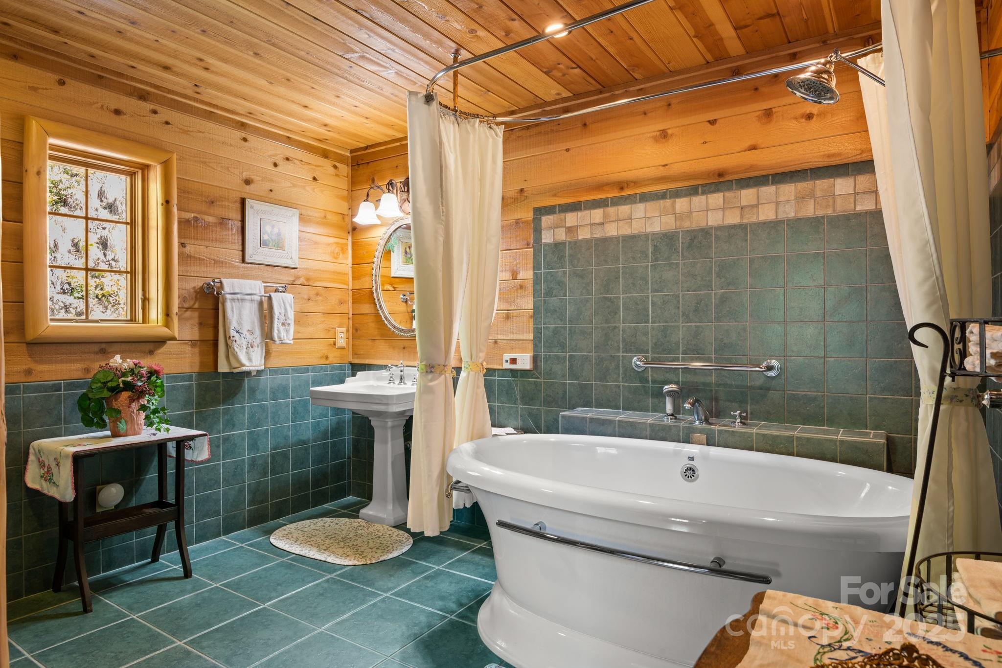 Austin Creek - Residential