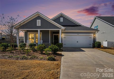 9632 Festival Way Charlotte NC 28215