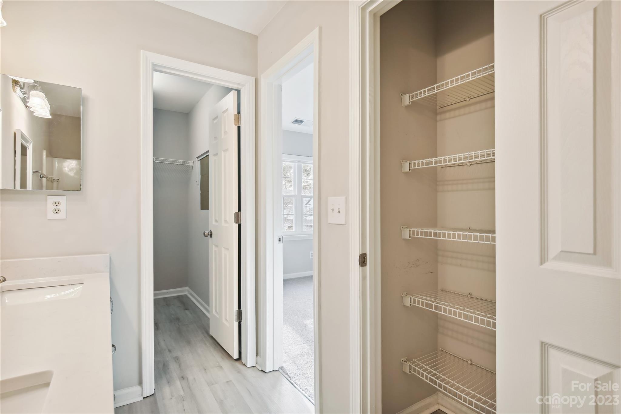 The Landing at Hickory Grove - Residential