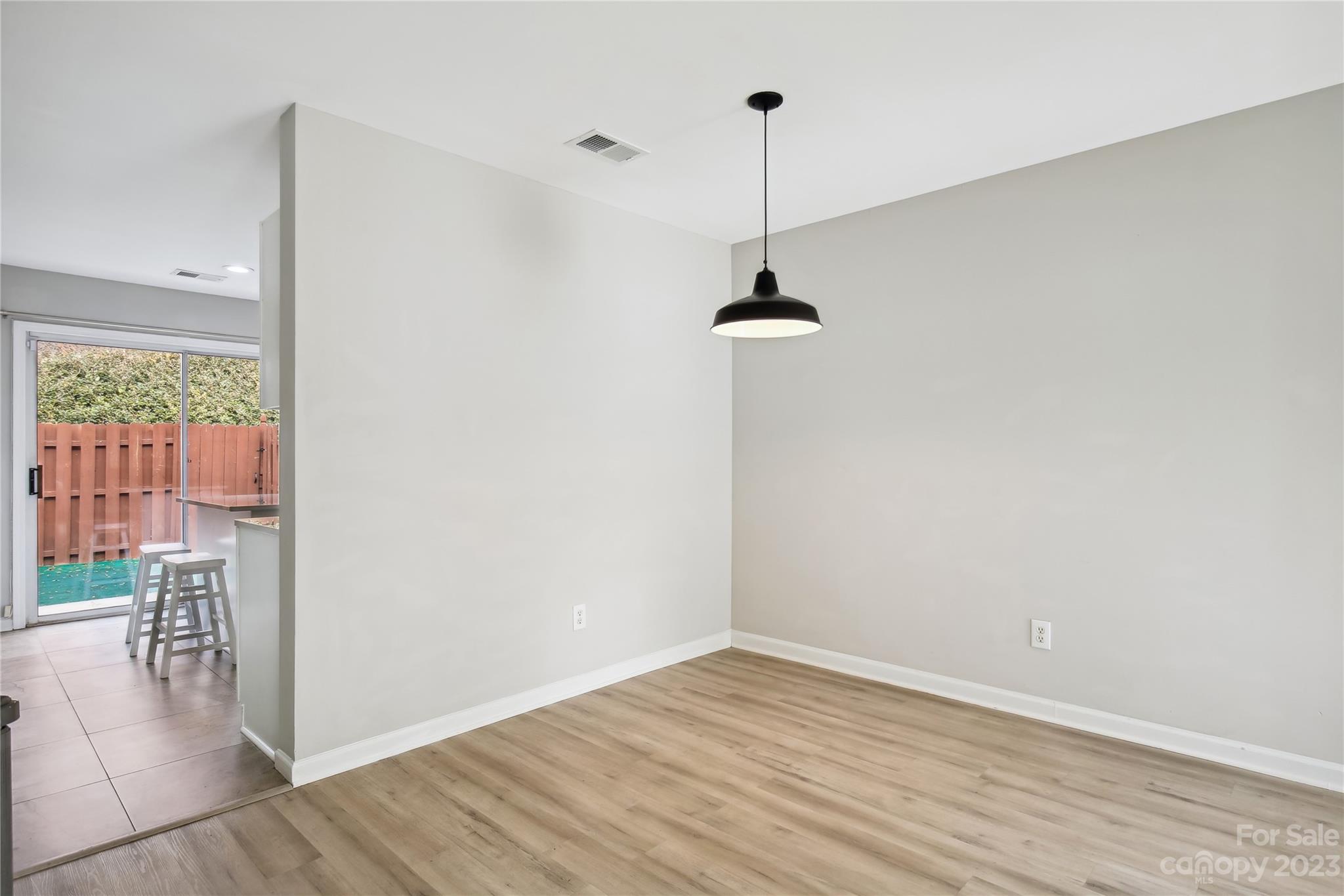 The Landing at Hickory Grove - Residential