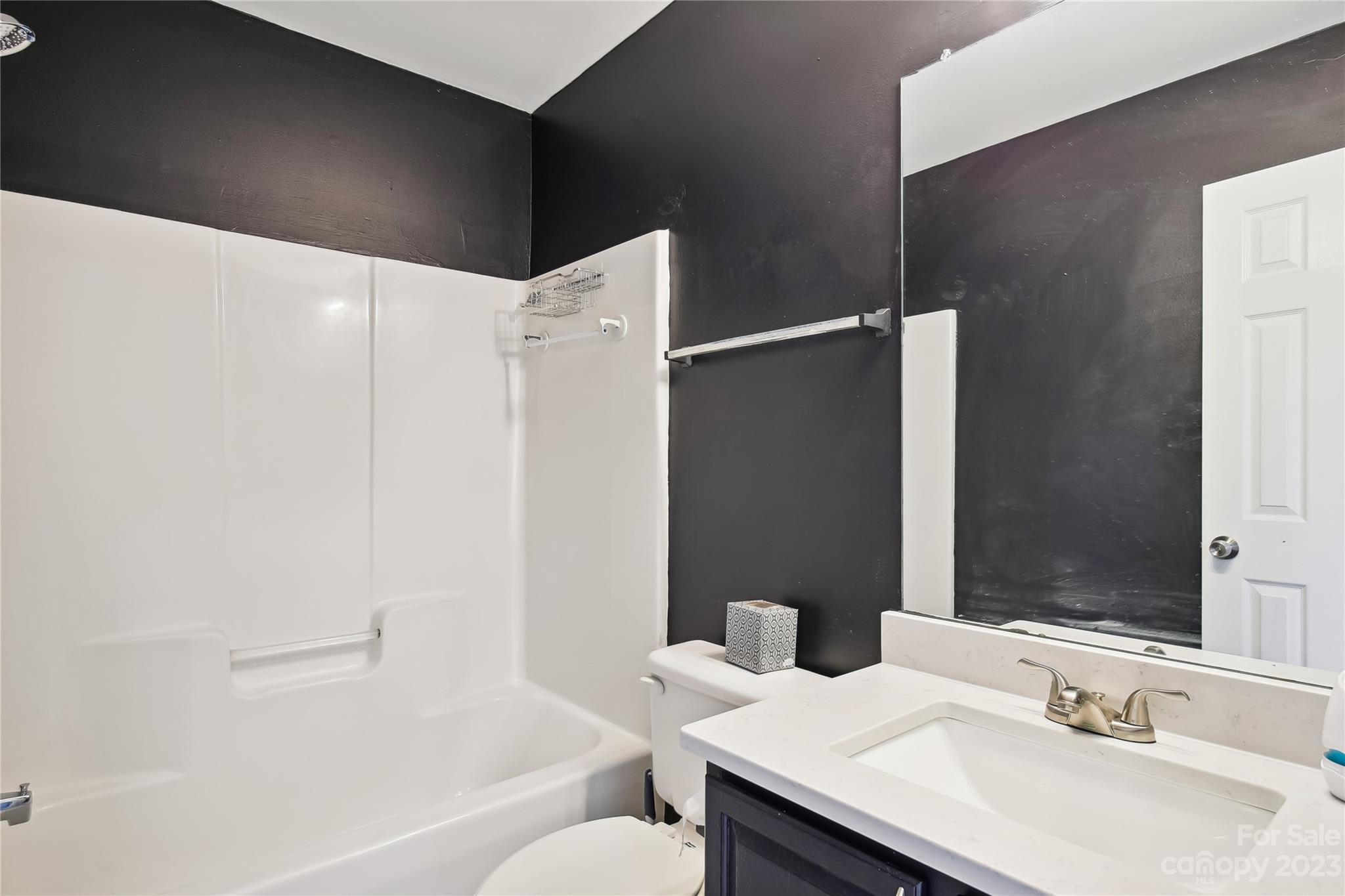 The Landing at Hickory Grove - Residential