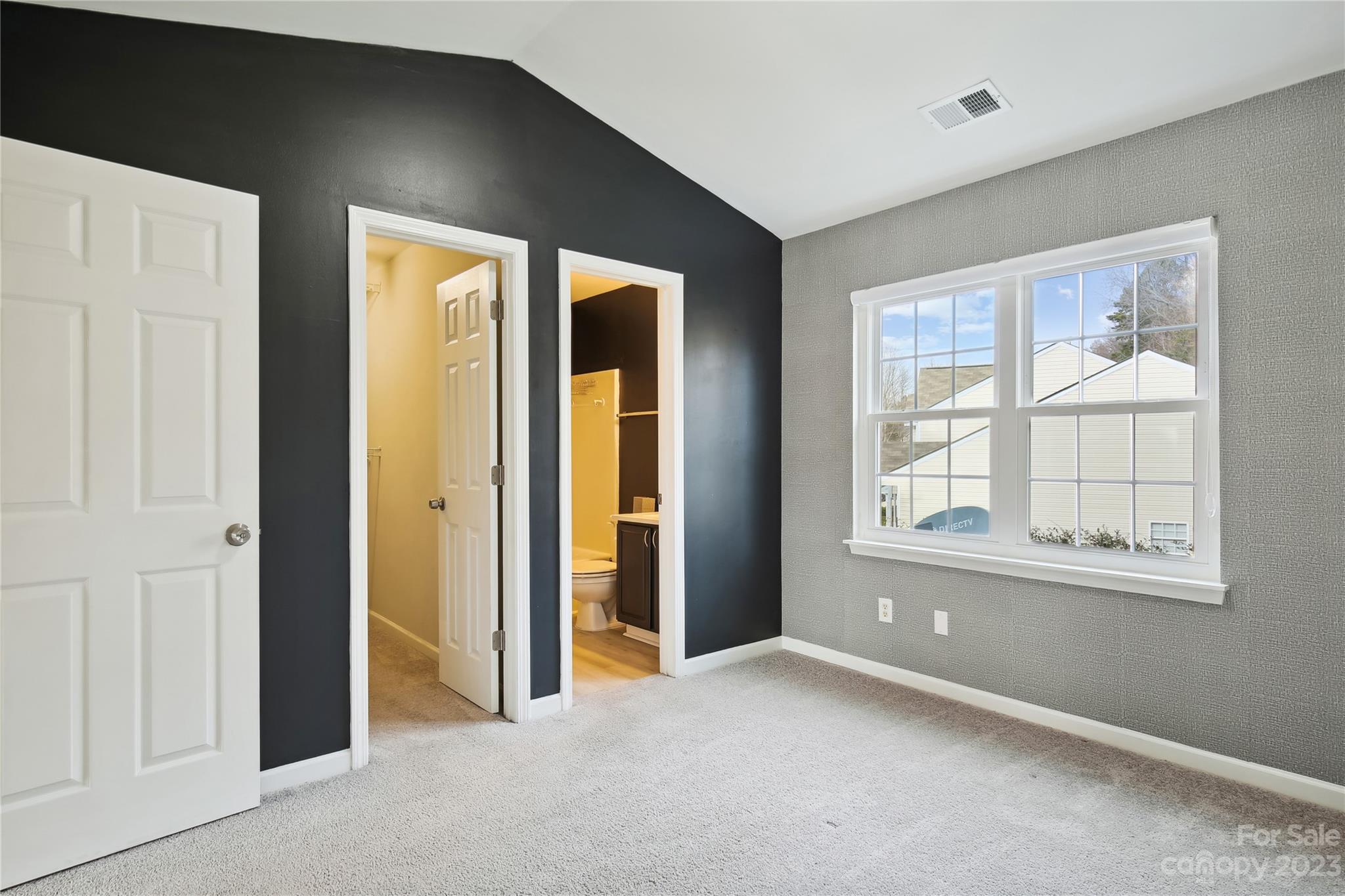 The Landing at Hickory Grove - Residential