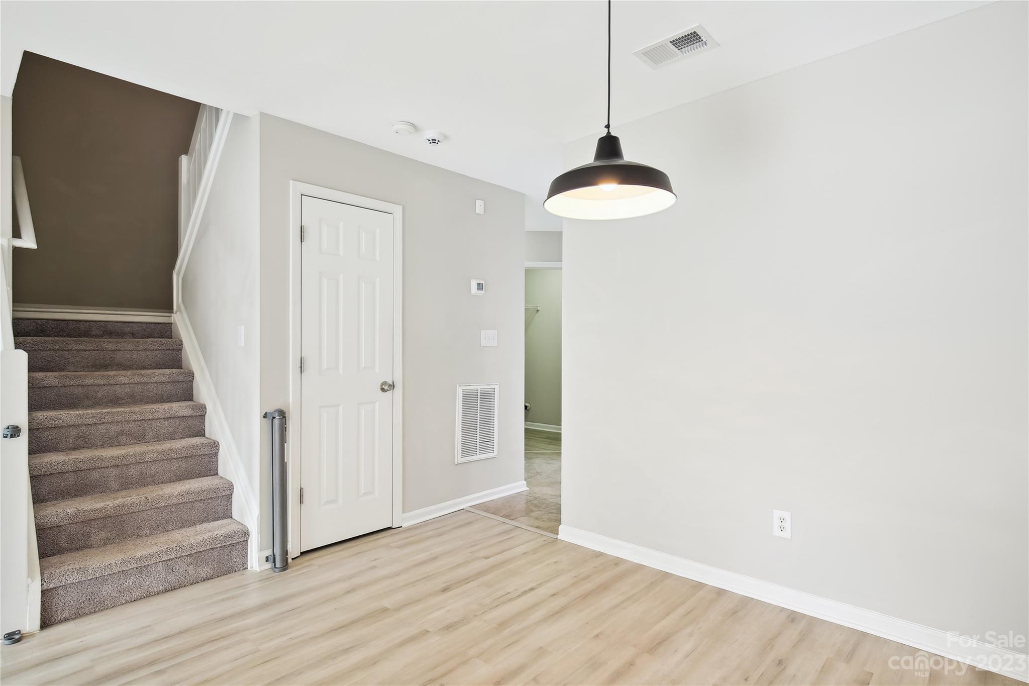 The Landing at Hickory Grove - Residential