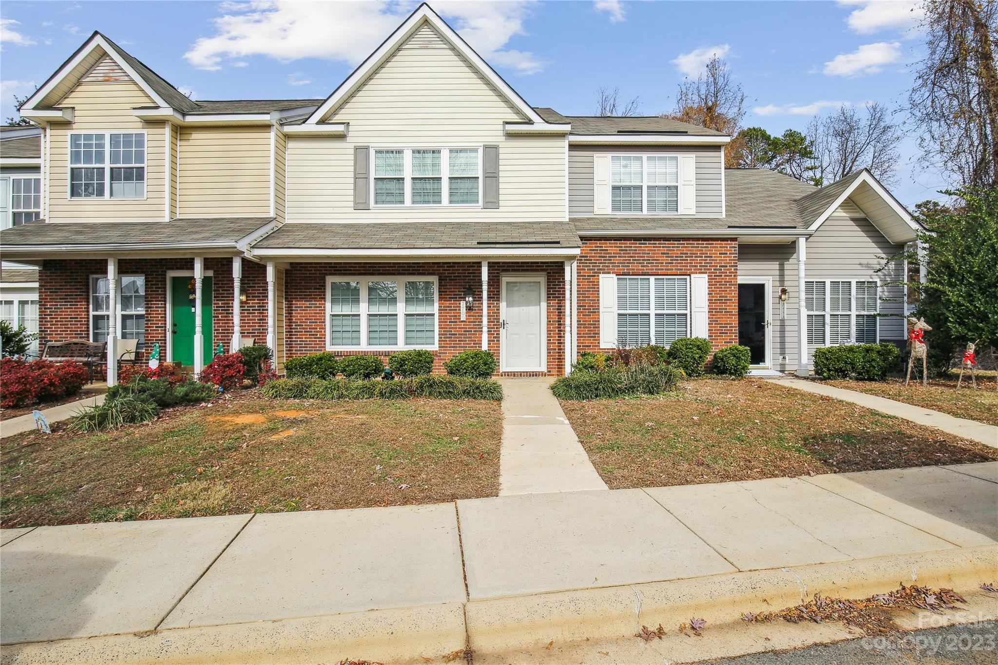 The Landing at Hickory Grove - Residential