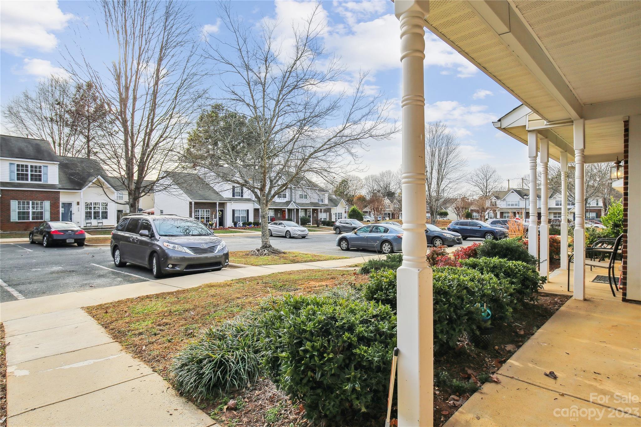 The Landing at Hickory Grove - Residential