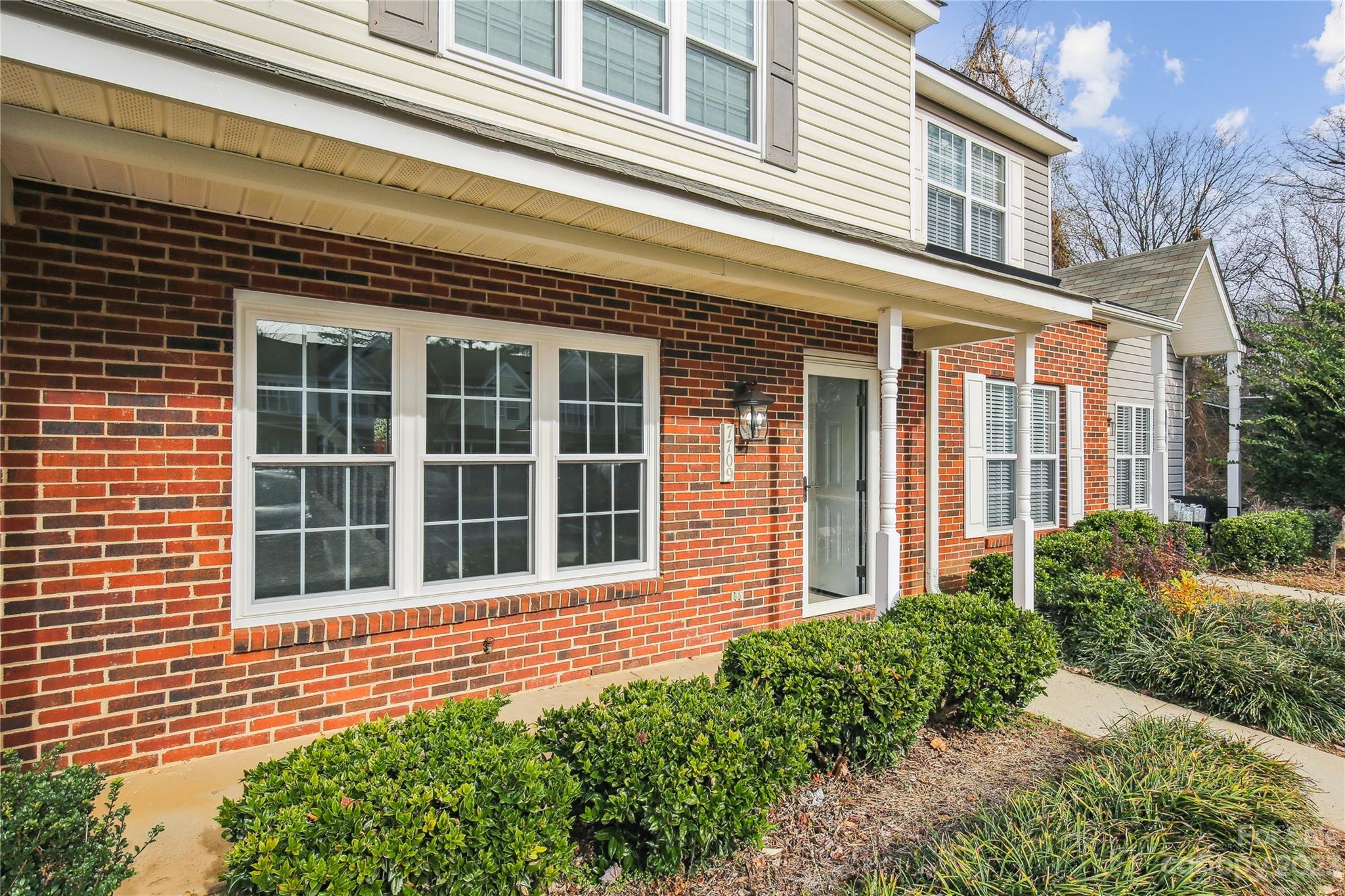 The Landing at Hickory Grove - Residential