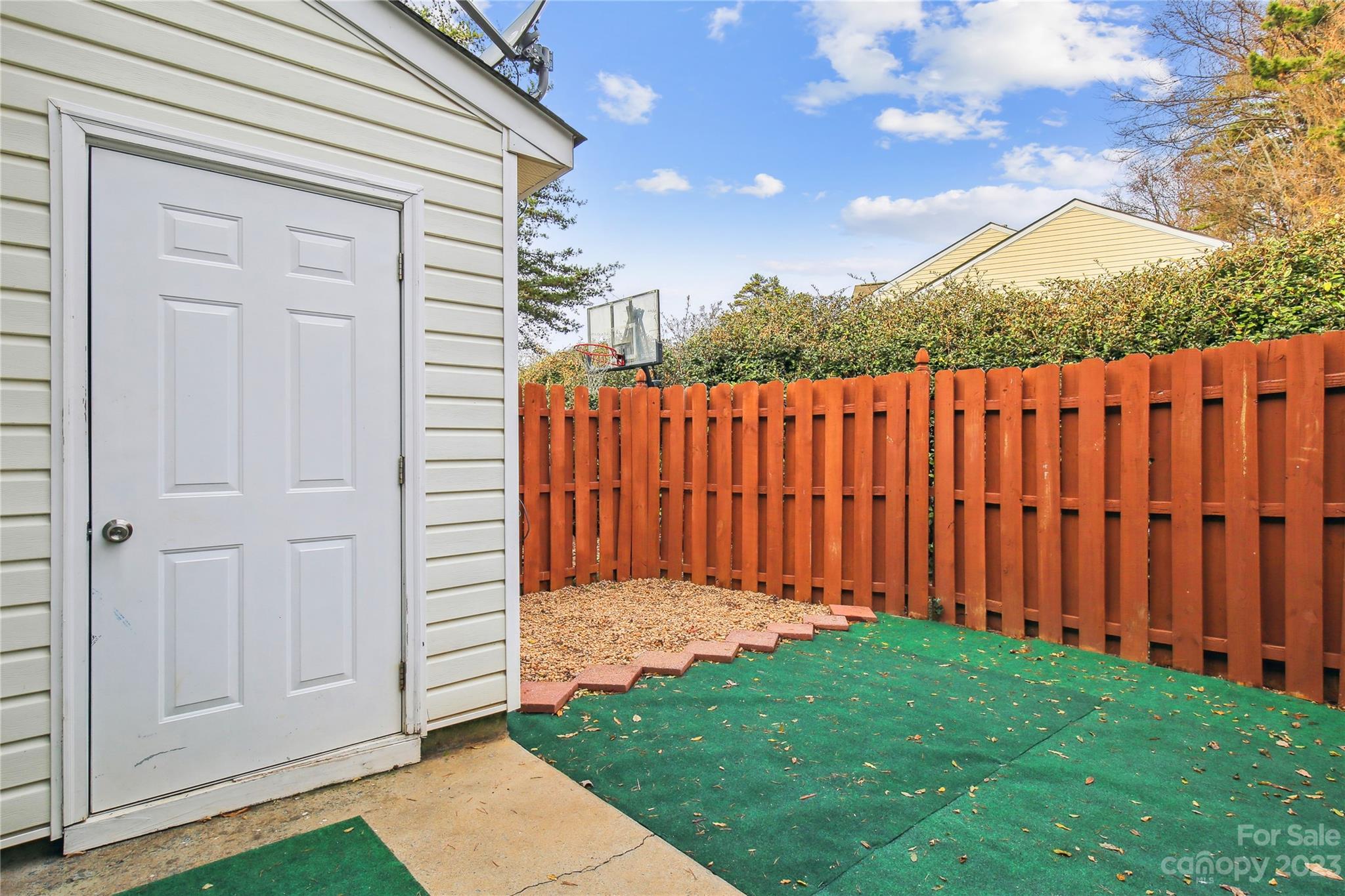 The Landing at Hickory Grove - Residential