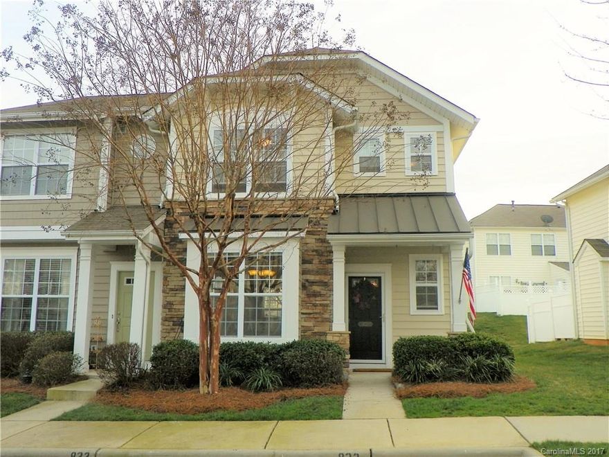 Highly desirable 3br, 2.5ba End Unit! Well Cared for Open Floorplan which boasts a beautiful Fireplace in the Greatroom! Formal living/dining w/ built in window seat/bench & updated lighting! Updated SS Appliances,  Custom Backsplash & Fridge stays! Vaulted Owner's Suite w/ garden tub, dual vanities & heated towel bar! Enclosed patio w/ storage area & raised custom flower beds! Fantastic location in the heart of Fort Mill! Seller will need 5/31/17 close. What a Beauty! This one will surely fly!
