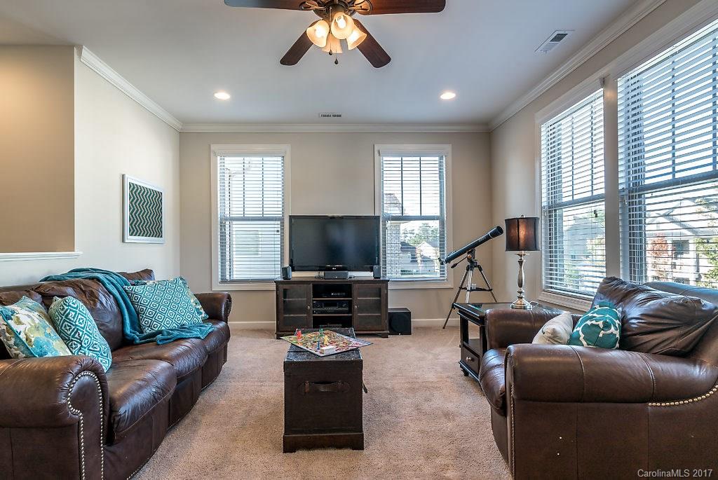 Lake Ridge - Residential