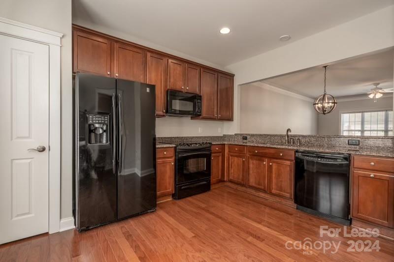 Monteith Park - Residential Lease