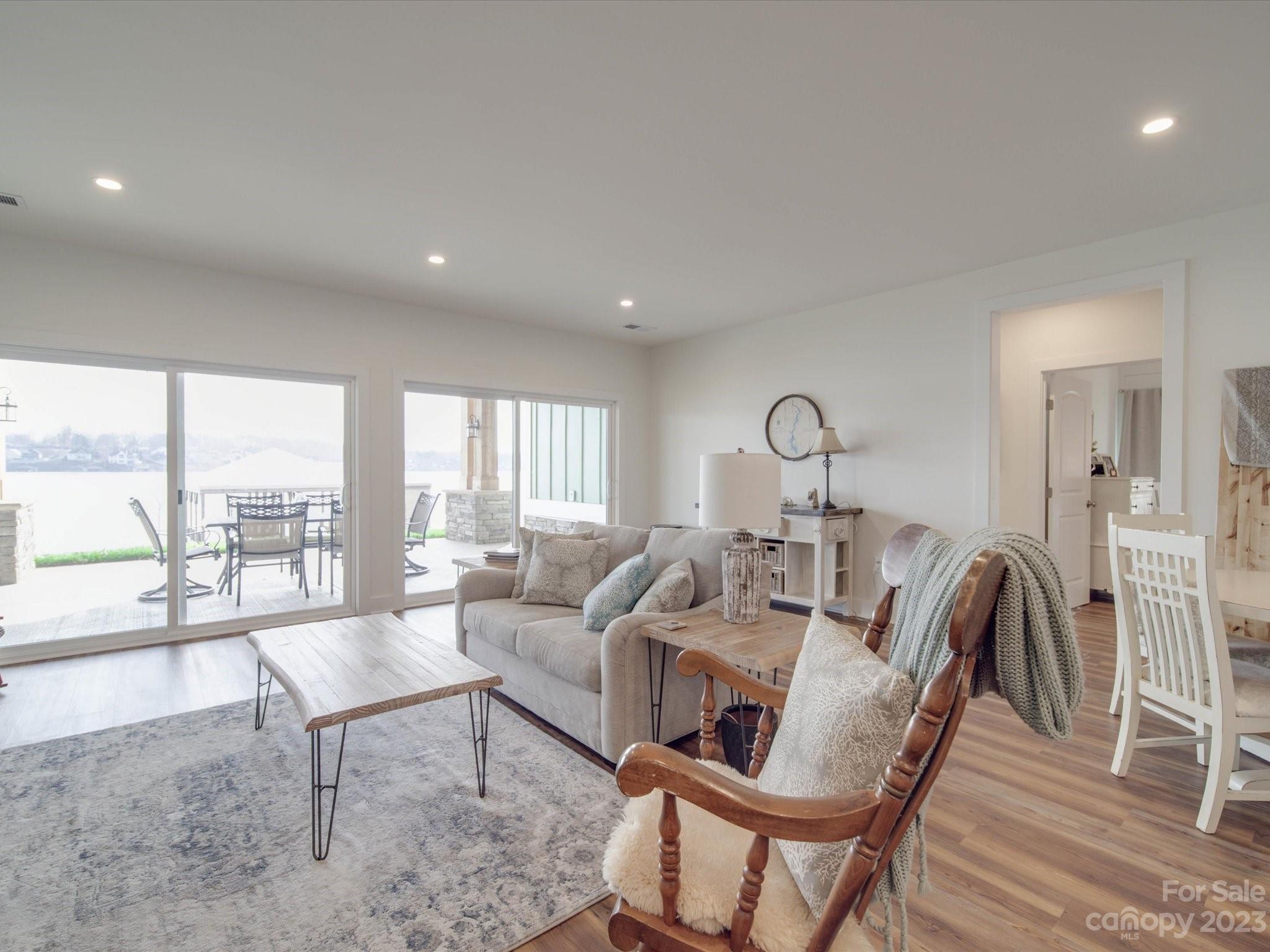 Eagle Pointe - Residential