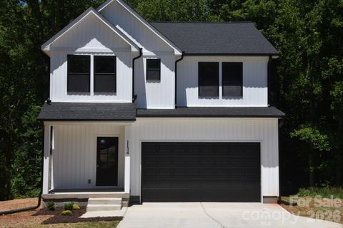 Photo of 1134 Lyndsey Brooke Court, Lincolnton, NC 28092 (MLS # 4383149)