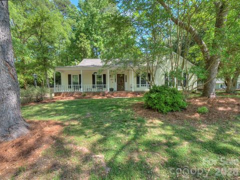 401 Sandymead Road Matthews NC 28105