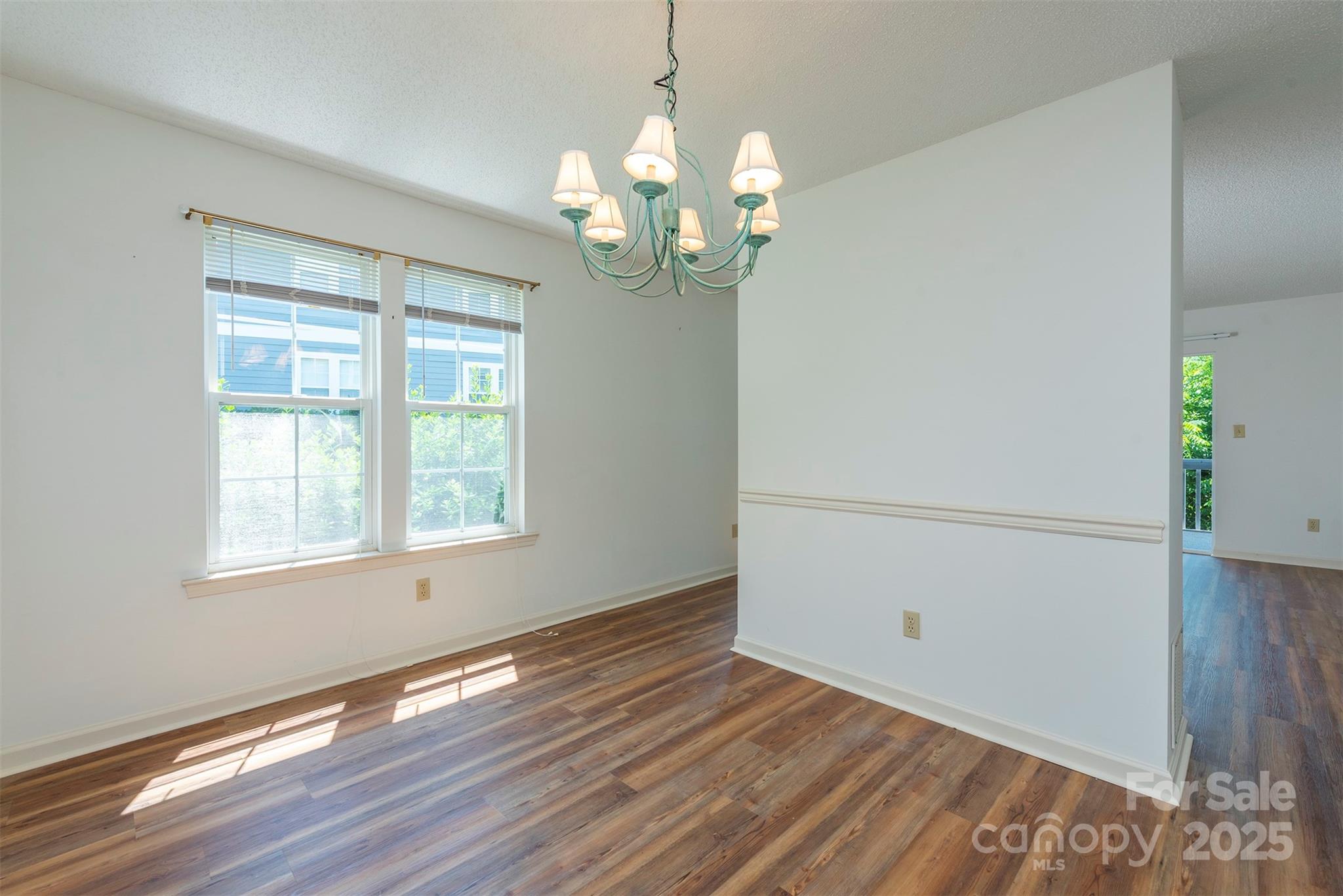 3101 Idle Hour Drive