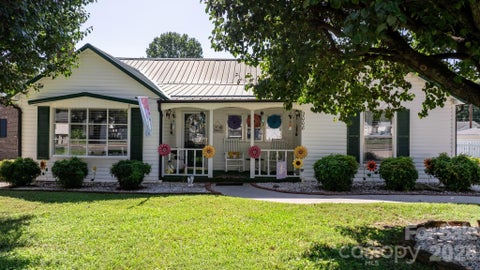Photo of 2008 Walt Arney Road, Lenoir, NC 28645 (MLS # 4426626)