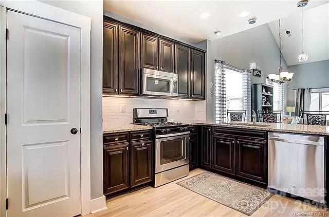 3841 Willow Green Place