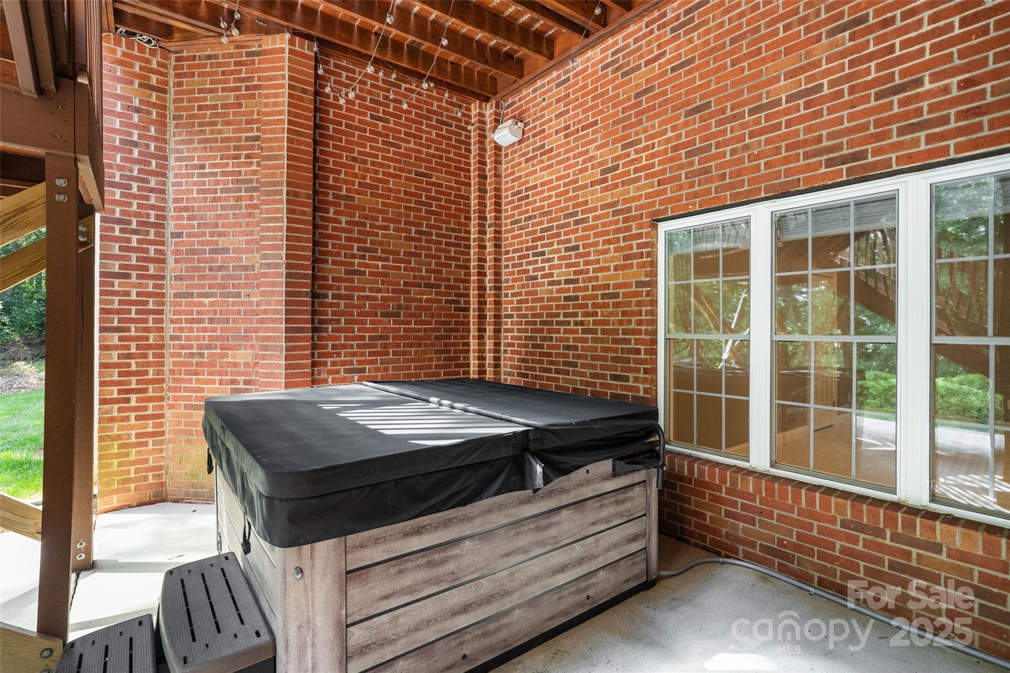 Laurel Creek - Residential