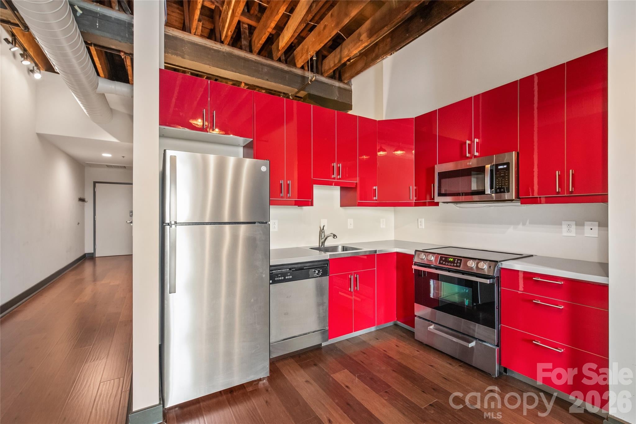 100 W Main Avenue 402
