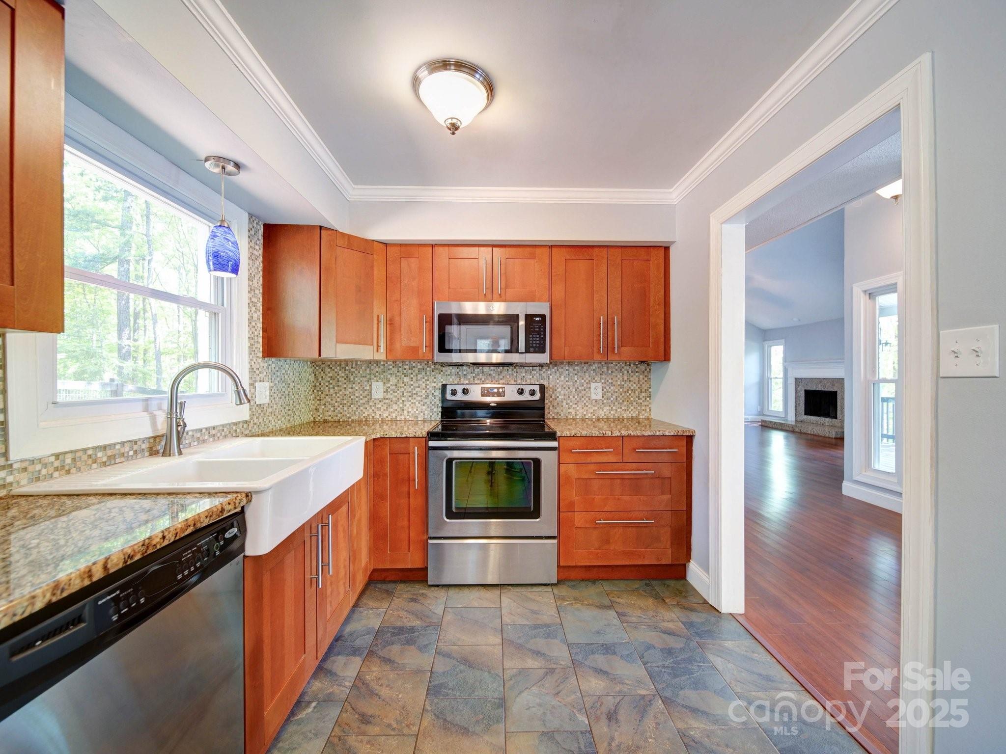 Tega Cay - Residential