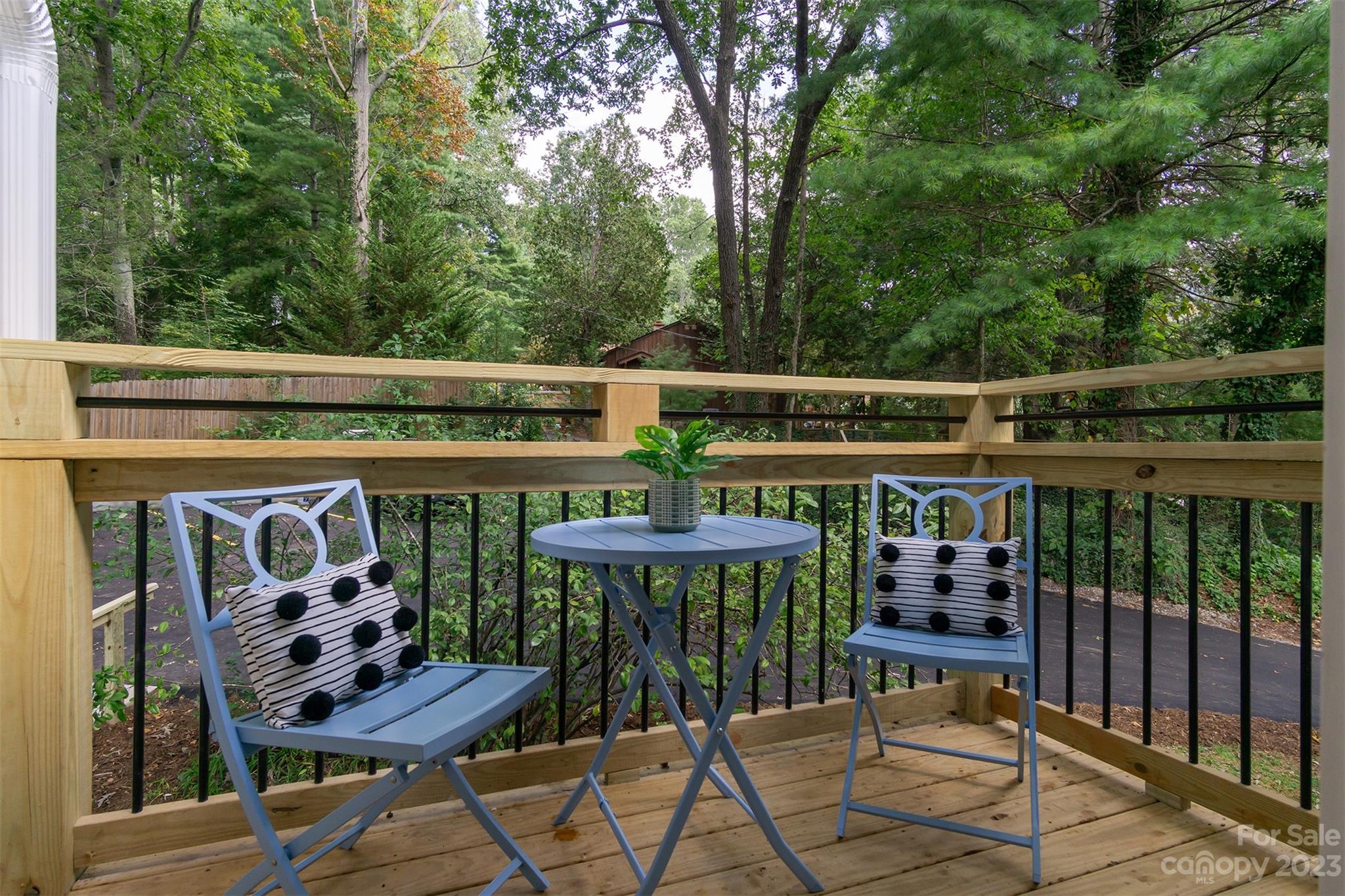 349 Country Club Condominium - Residential