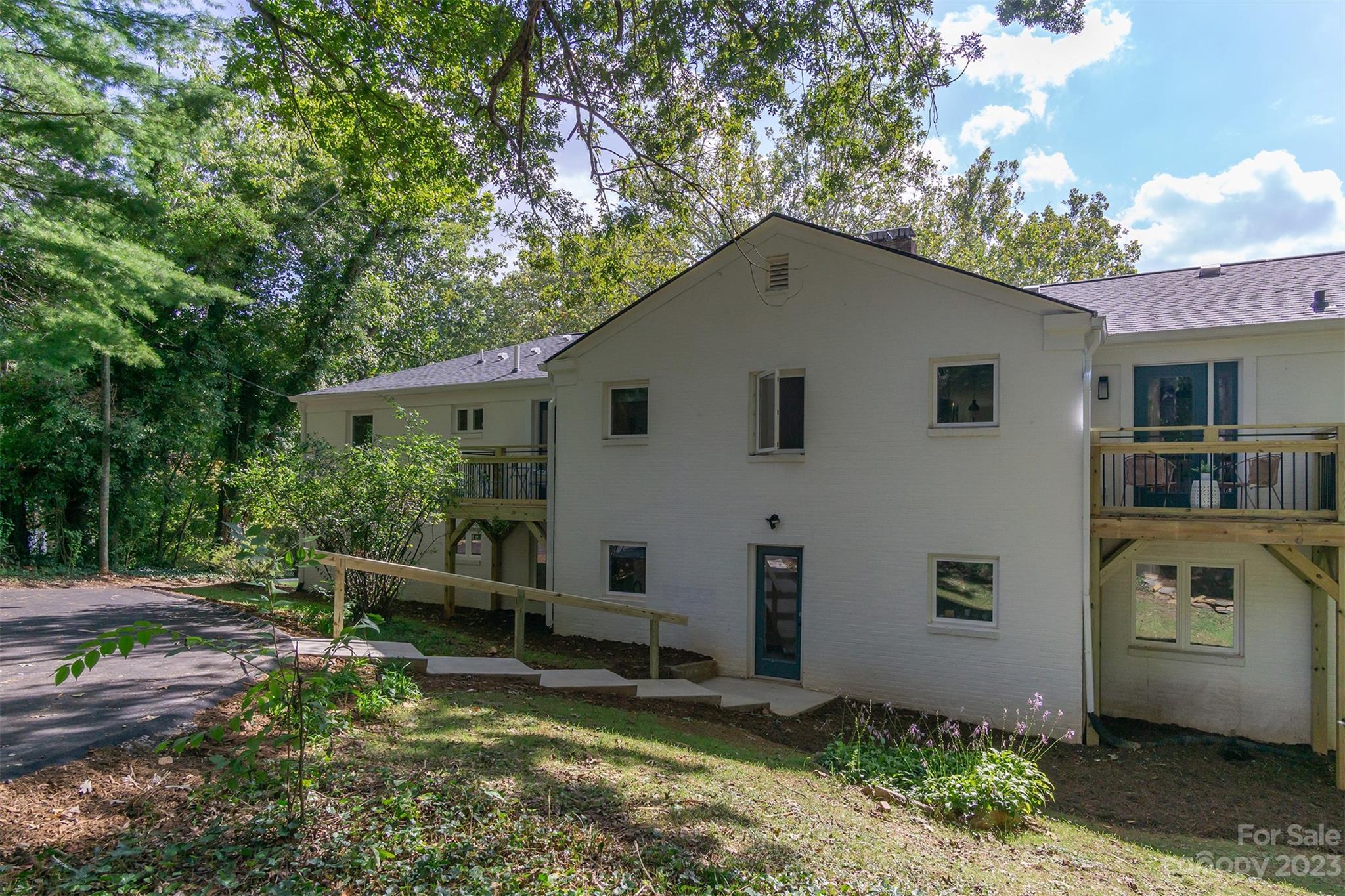 349 Country Club Condominium - Residential