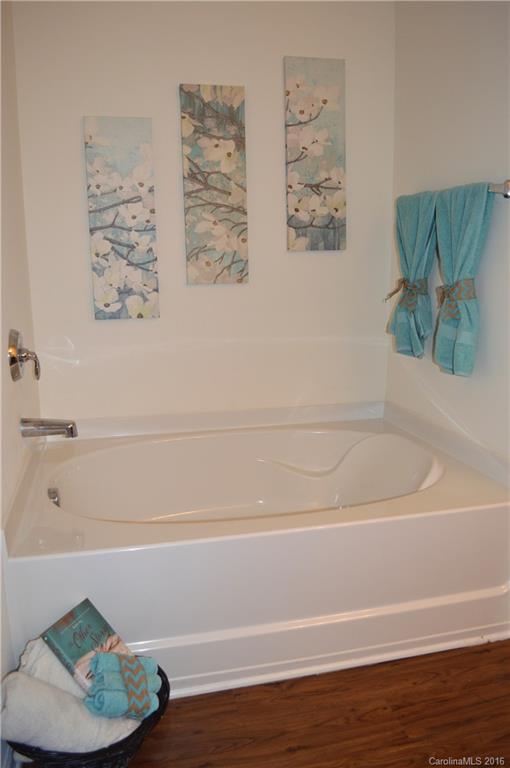 Reid Pointe - Residential