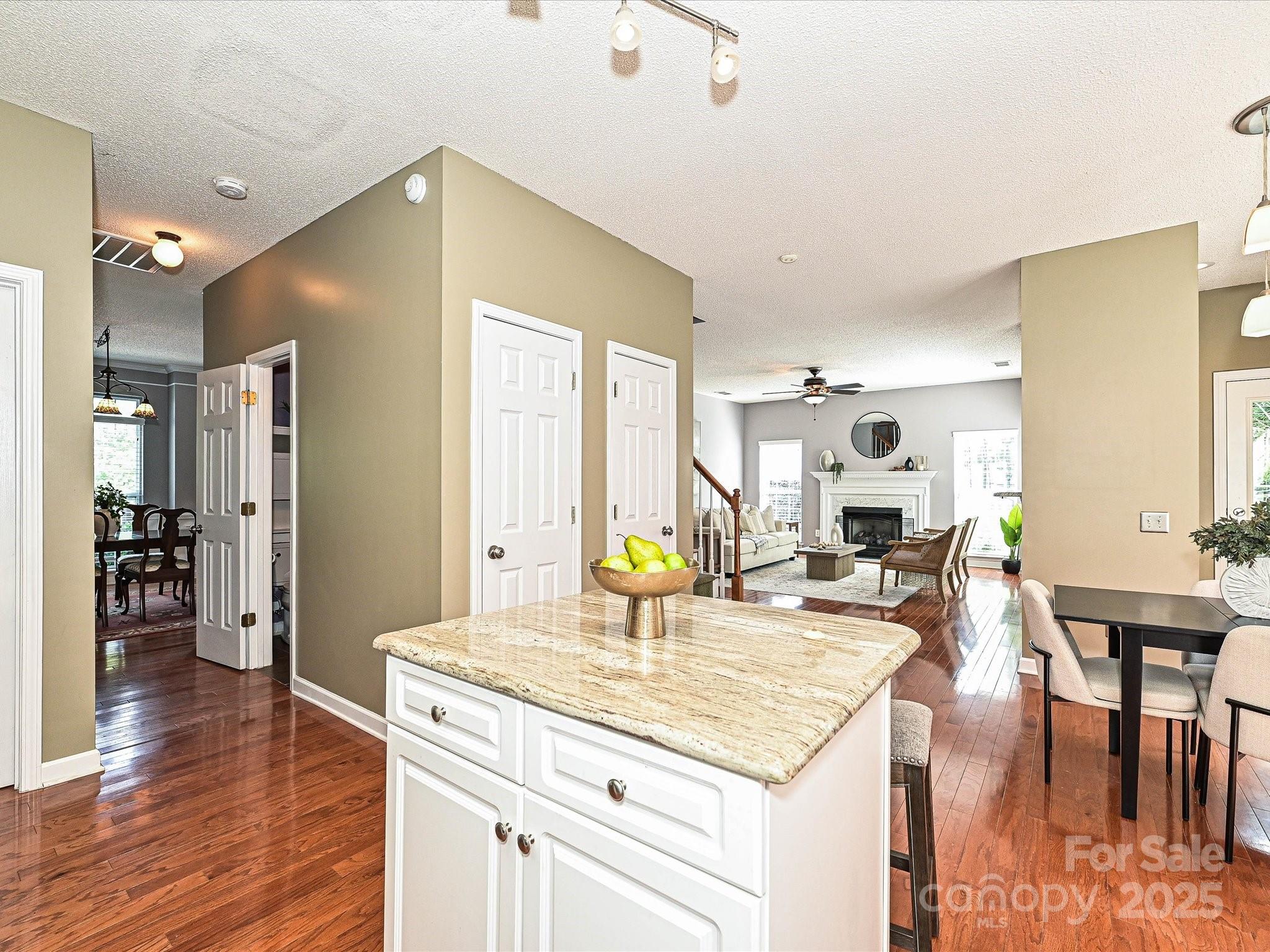 Knightsbridge - Residential