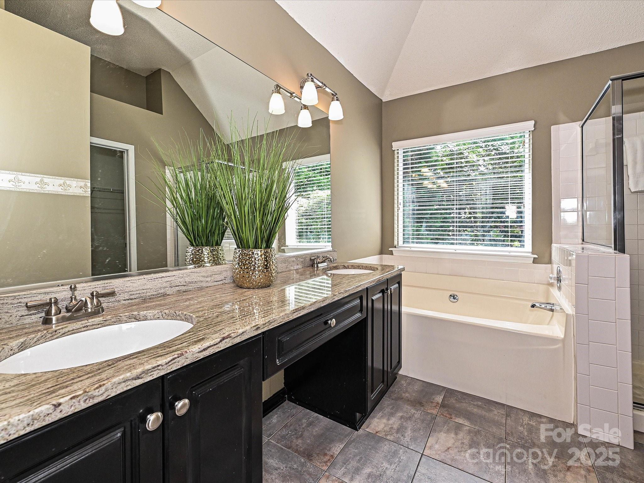 Knightsbridge - Residential