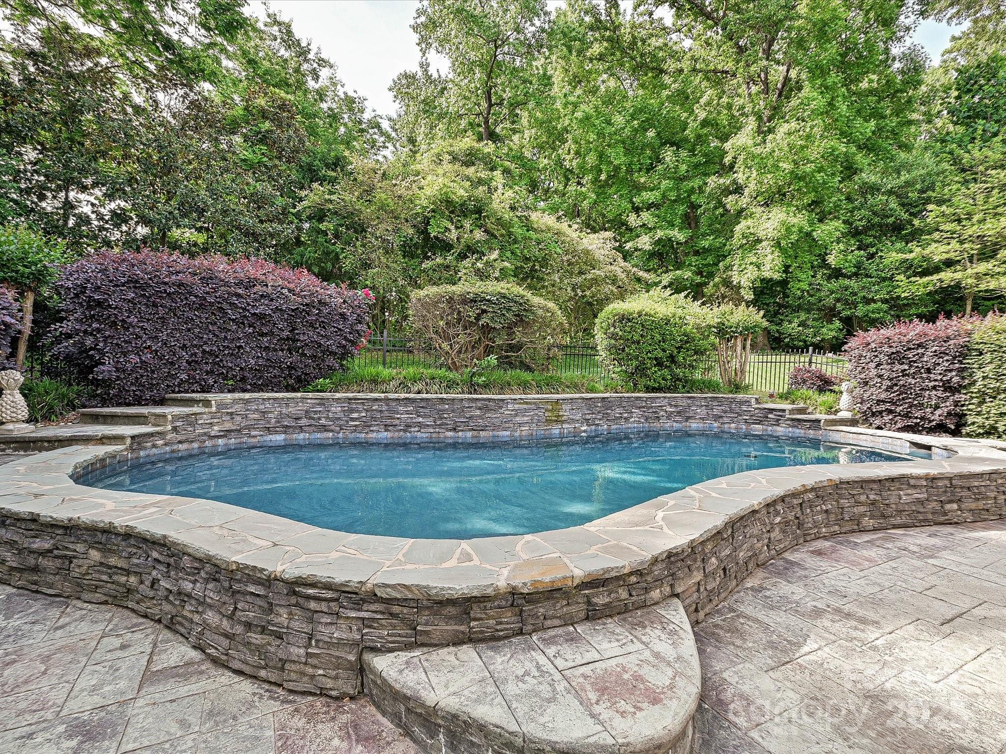 Knightsbridge - Residential