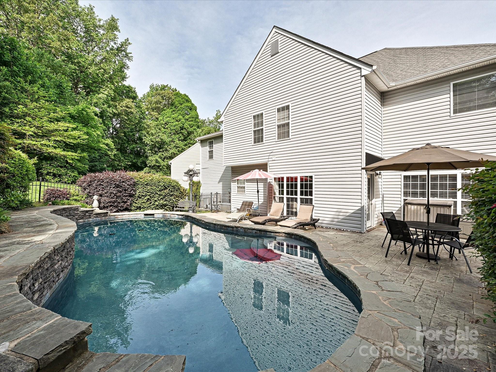 Knightsbridge - Residential