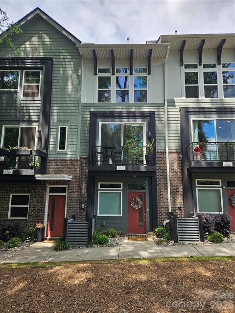 Photo of 562 West End Drive, Charlotte, NC 28208 (MLS # 4375491)
