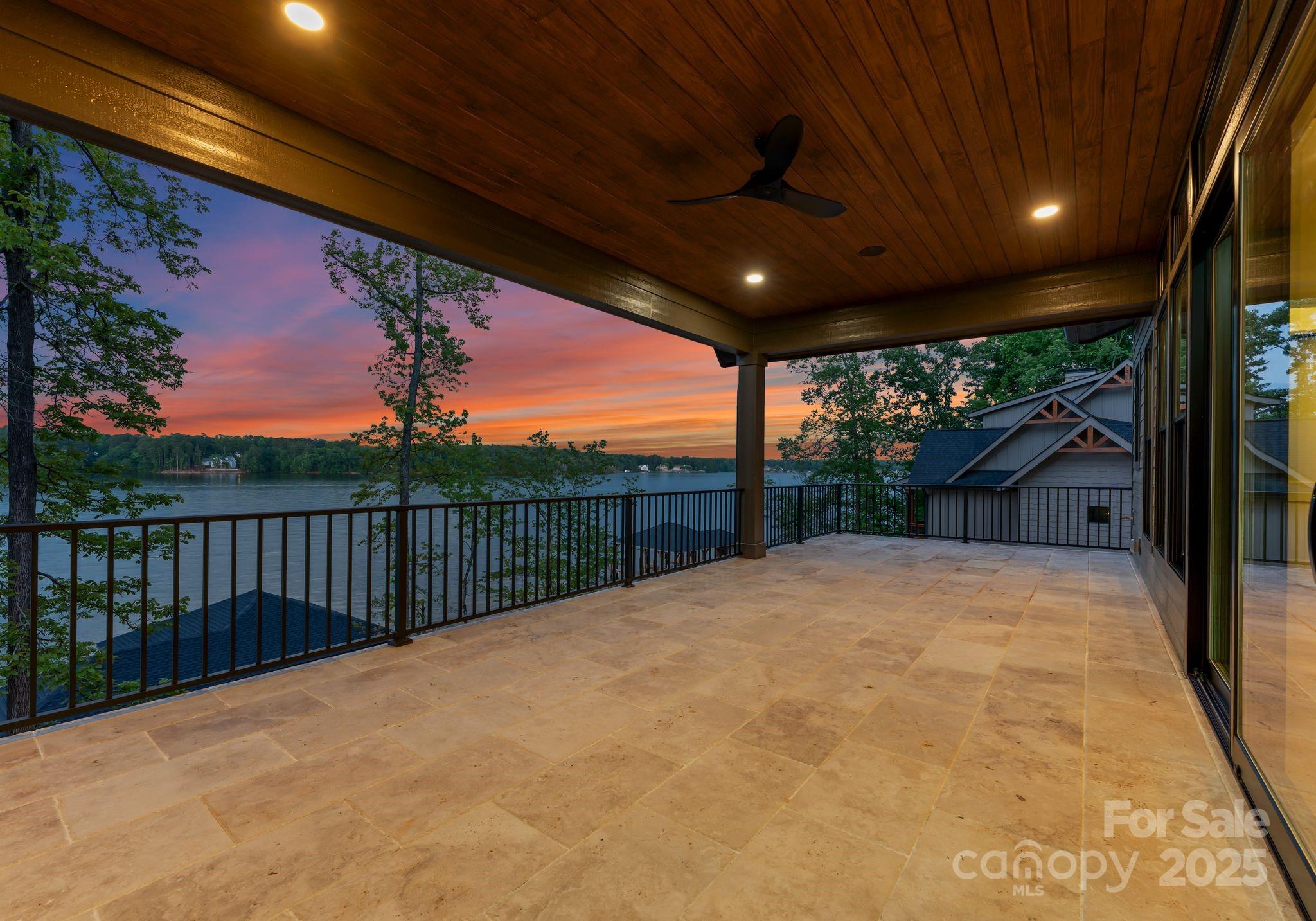 8066 Edgewater Drive