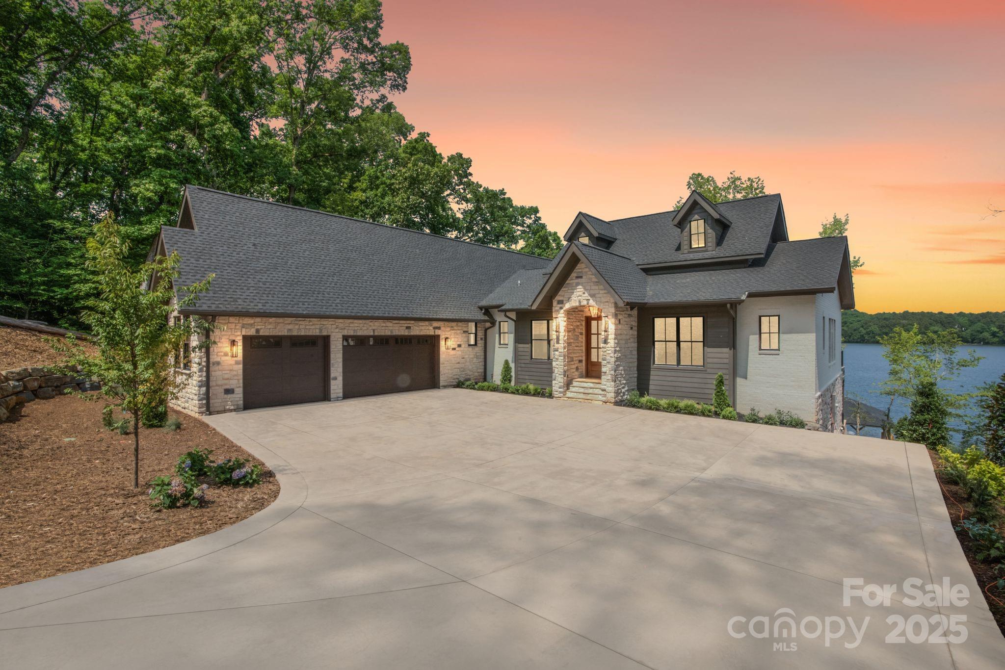 8066 Edgewater Drive 103