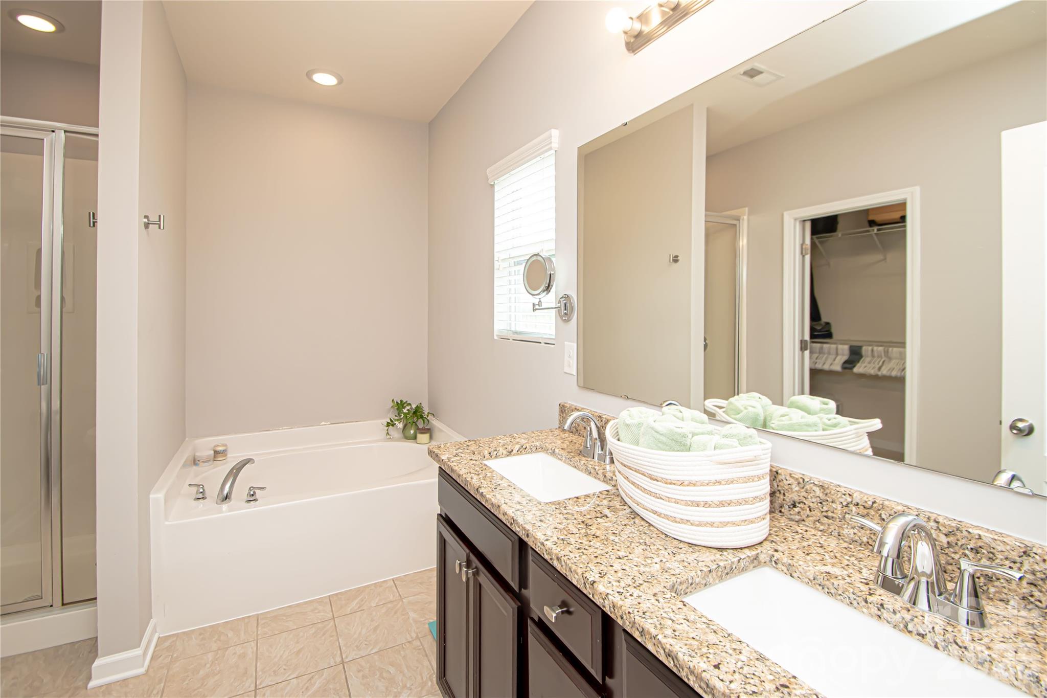 Clarabella - Residential